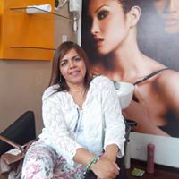 Janet Garay Photo 4