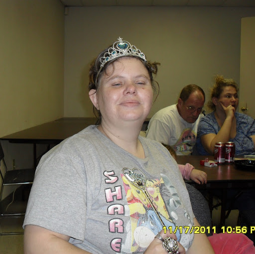 Kristi Lewis Photo 22