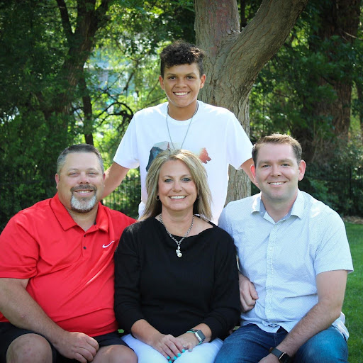 Melissa Layman Photo 15