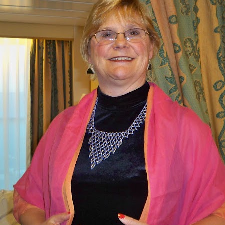 Elizabeth Metzger Photo 34