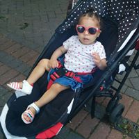 Kelly Bacon Photo 47