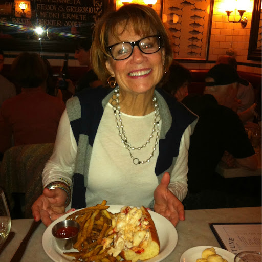 Linda Hale Photo 11