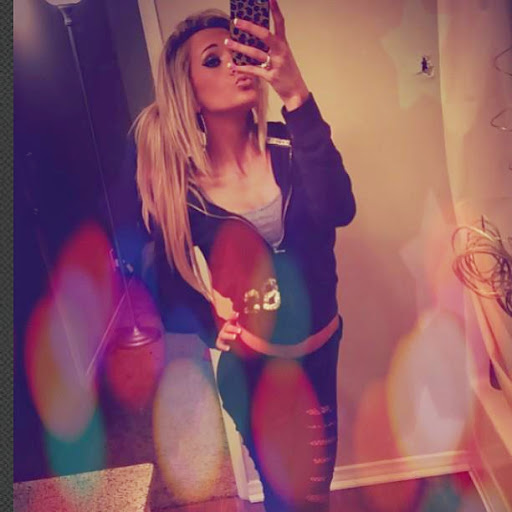 Kelli Scott Photo 37