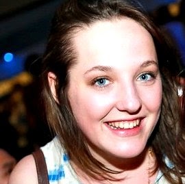 Rosie Thomas Photo 39