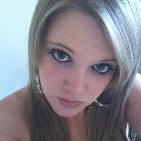 Samantha Marsh Photo 37
