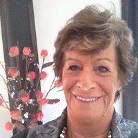 Jenny Hampton Photo 26