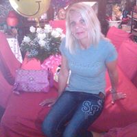 Christina Hampton Photo 12
