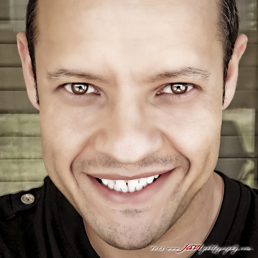 Hector Gonzalez Photo 40