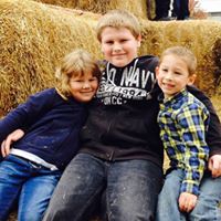 Debbie Brogdon Photo 6