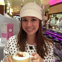 Sally Larson Photo 34