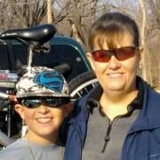 Julie Mayes Photo 10