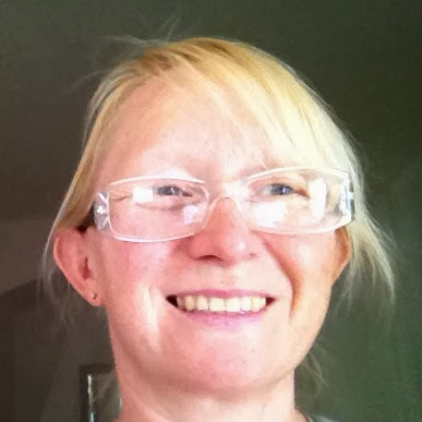 Julia Hawkins Photo 33