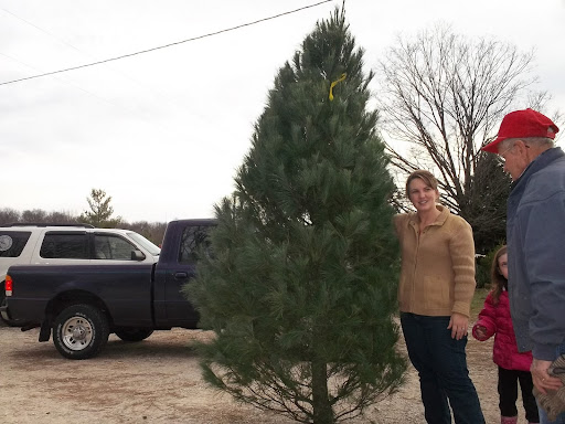 Julia Abernathy Photo 7