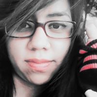 Stephanie Lozano Photo 39