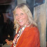 Robin Whitley Photo 11