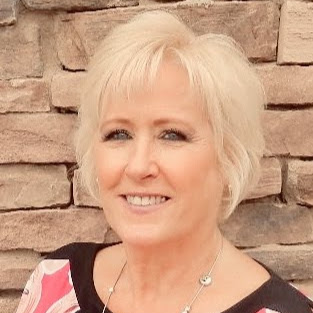 Lori Carroll Photo 21