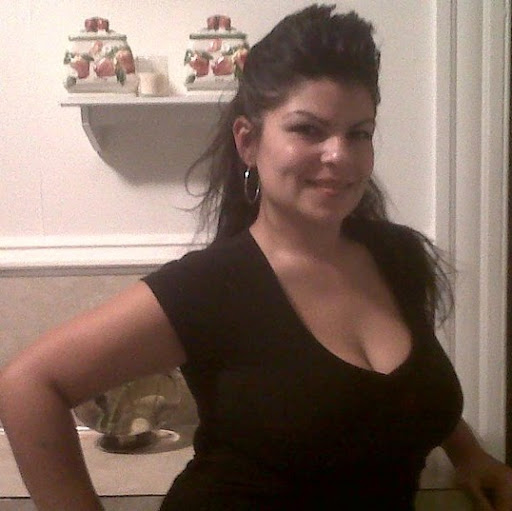 Ada Collazo Photo 4