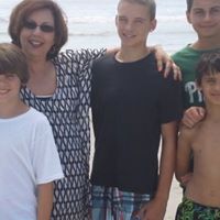 Linda Volpe Photo 13