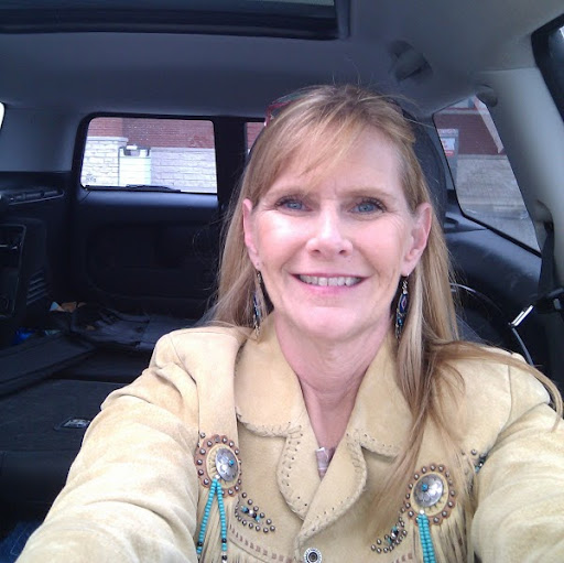 Christina Vaughn Photo 16