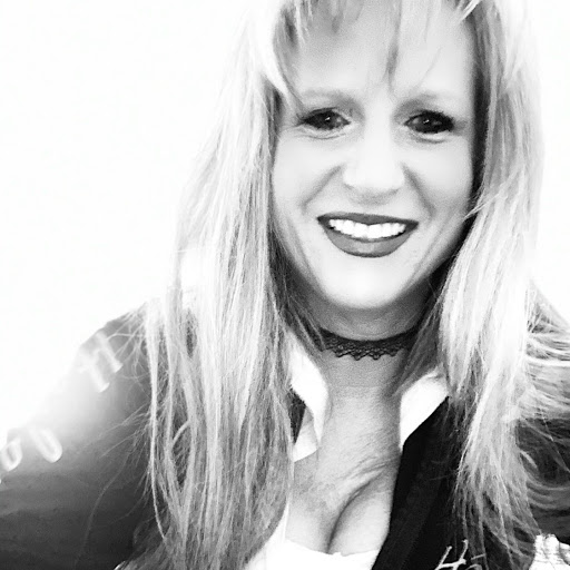 Stacie Maxwell Photo 2