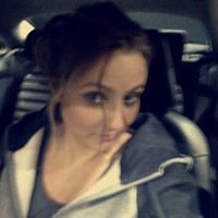 Julia Barnhart Photo 8