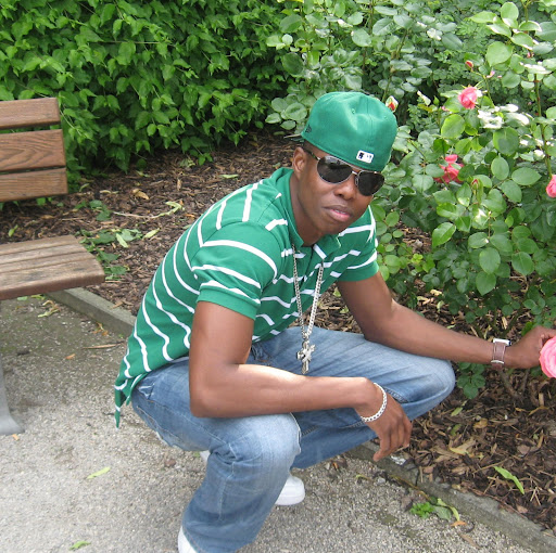 Andre Lewis Photo 10 Andre Lewis Photo 10