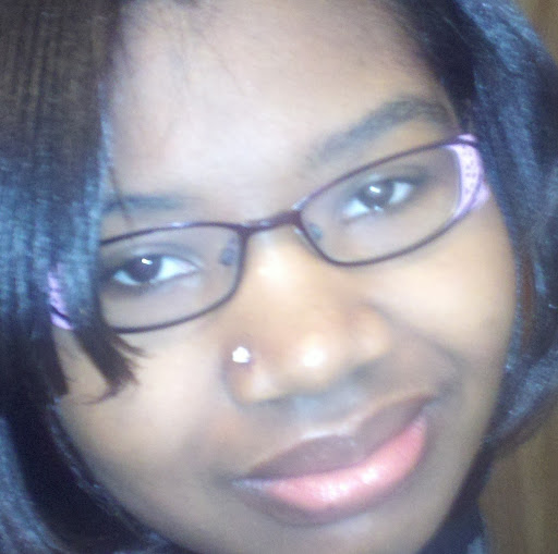 Danielle Richardson Photo 37