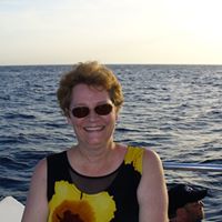 Diane Summers Photo 13