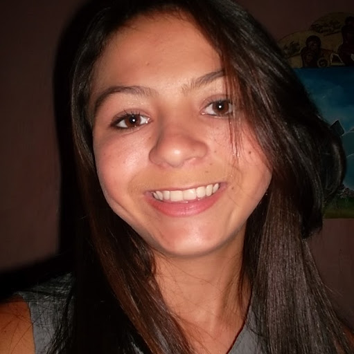 Emilia Santana Photo 22