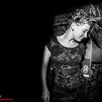 Rachel Ainsworth Photo 12