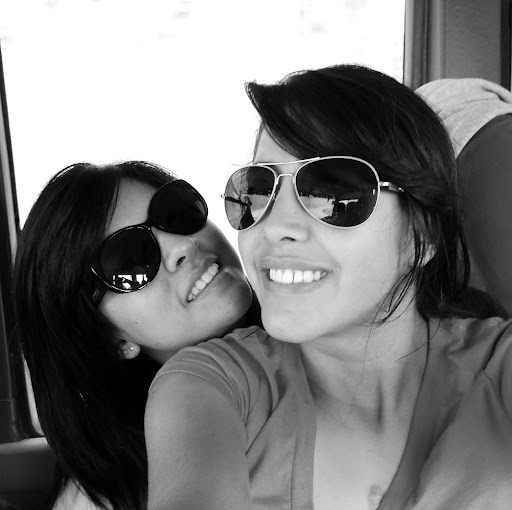 Julia Rivas Photo 10