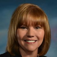 Lisa Newsom Photo 12