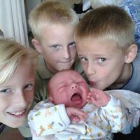 Samantha Cummins Photo 4