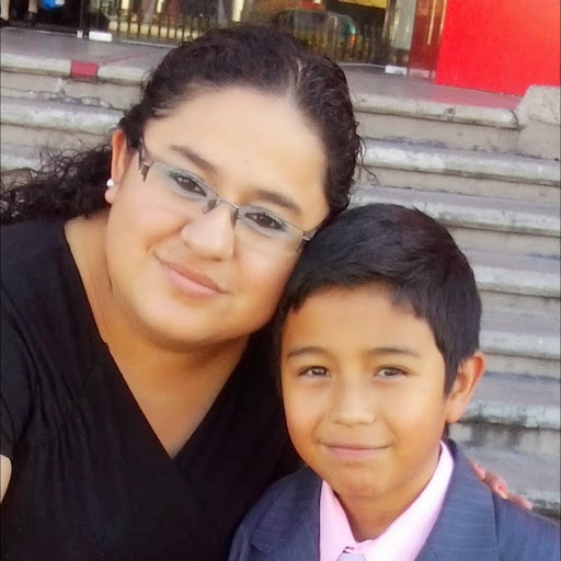 Erika Vargas Photo 15