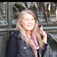Elizabeth Saylor Photo 40
