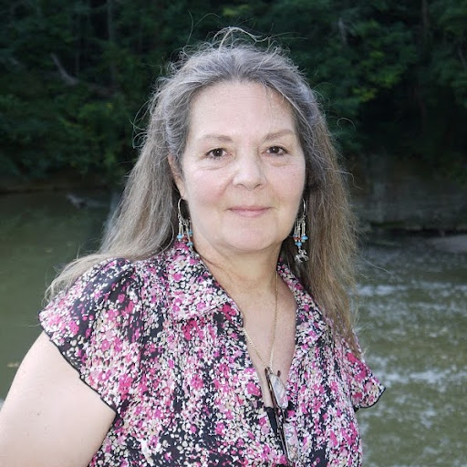 Debbie Dickson Photo 30