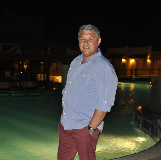 Karl Henderson Photo 23