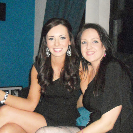 Jennifer O'Hare Photo 5