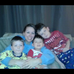 Tracie Henderson Photo 10