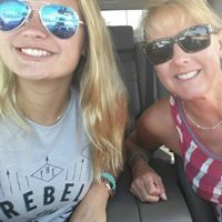 Angela Freund Photo 9