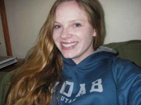 Sarah Drew Photo 8