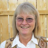 Carole Hunter Photo 17