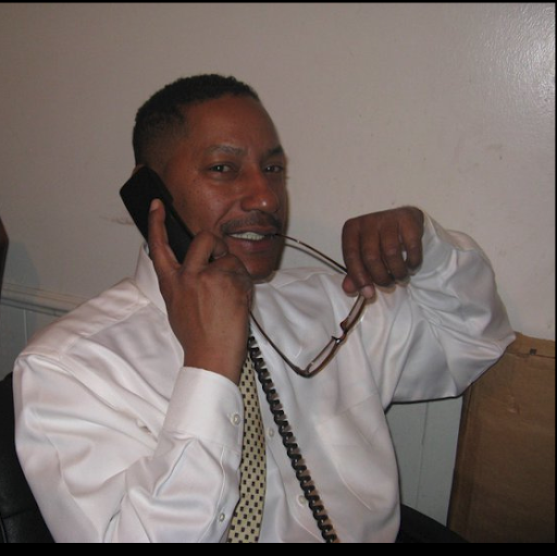 Lawrence Yancey Photo 9