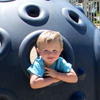 Laura Schultz Photo 25