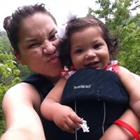 Dina Saavedra Photo 22