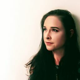 Kaitlin Hedberg Photo 3