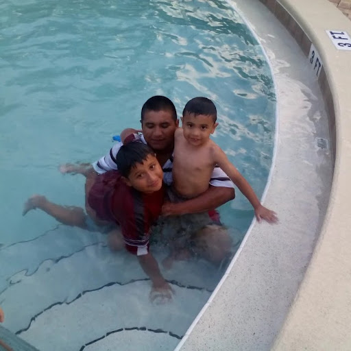 Federico Reyes Photo 30