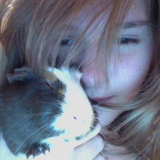 Sara Mueller Photo 18