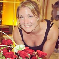 Leah Robbins Photo 26