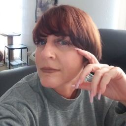 Paula Vaughn Photo 12